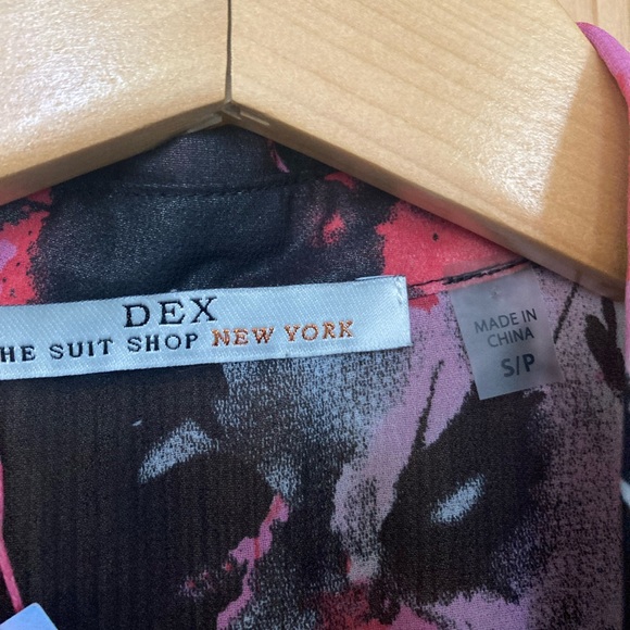 🛍️ 2/$15 🛍️ Dex floral semi-sheer buttonup blouse (S) - Picture 2 of 4